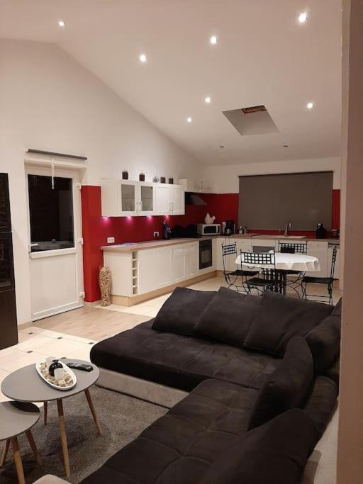 Le Calme De La Prairie De Liege Apartment Exterior photo